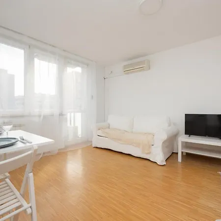 1 Sierpnia Modern By Solarento *